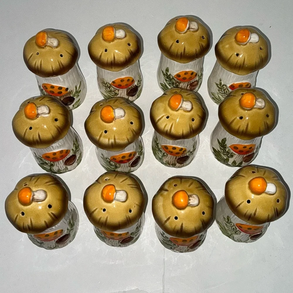 Vintage Merry Mushroom Spice Shakers Set 1970’s
